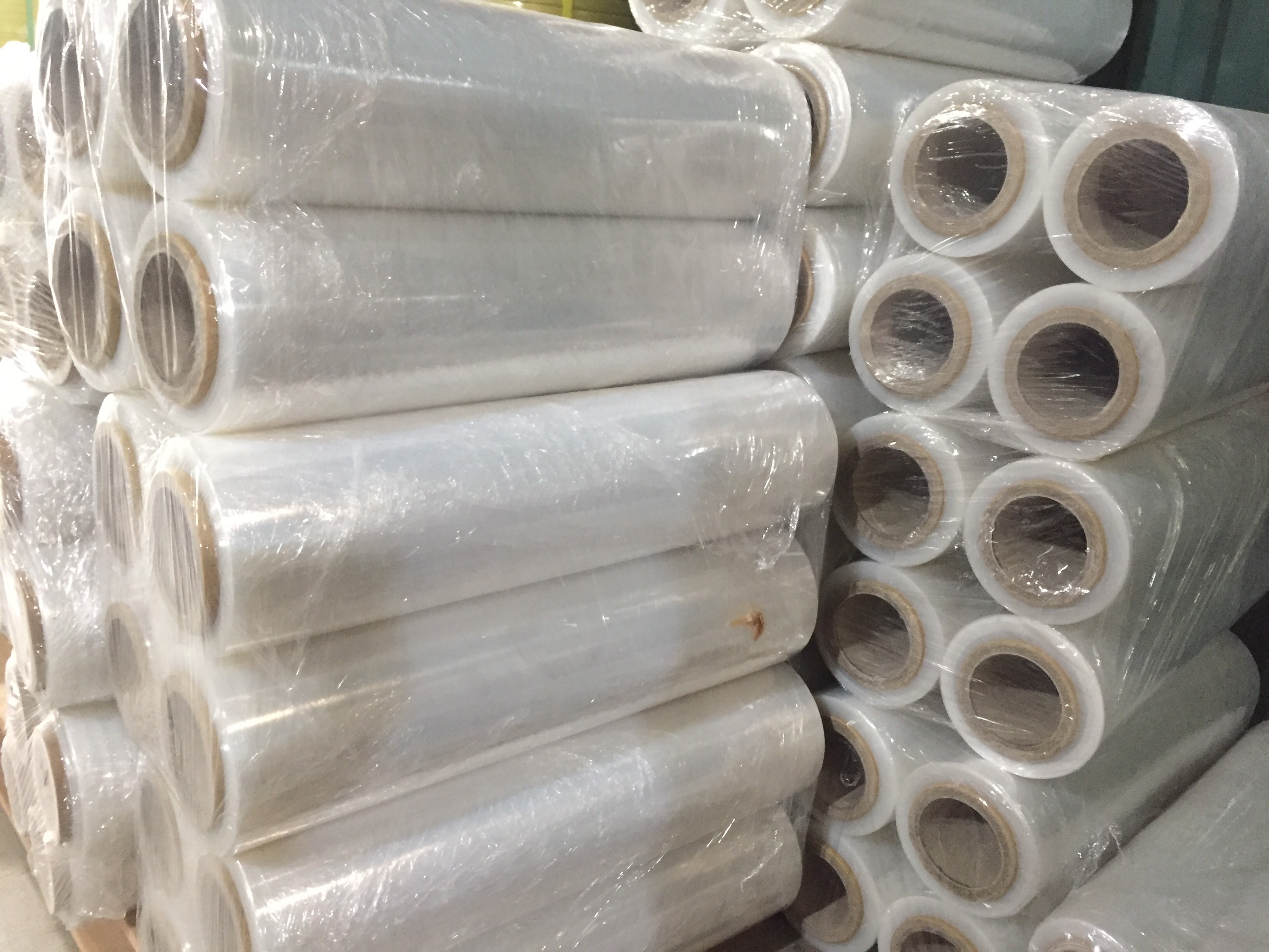 Màng chít PE quấn pallet giá rẻ Hải Phòng – Giải pháp tối ưu cho đóng gói và vận chuyển hàng hóa