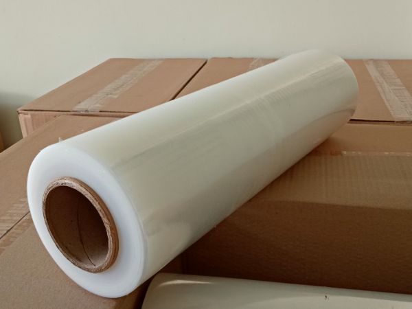 Báo giá màng PE quấn pallet chi tiết và công dụng